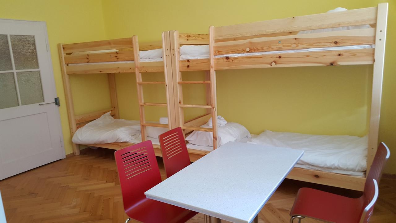 Ks Gmbh Hostel *